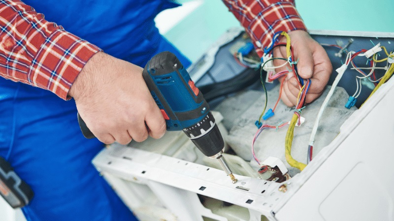 Kızılcahamam Vestfrost Vestfrost çamaşır makinesi kart tamiri – Su almama arızası orijinal parça ile giderildi. - Teknik servis örneği